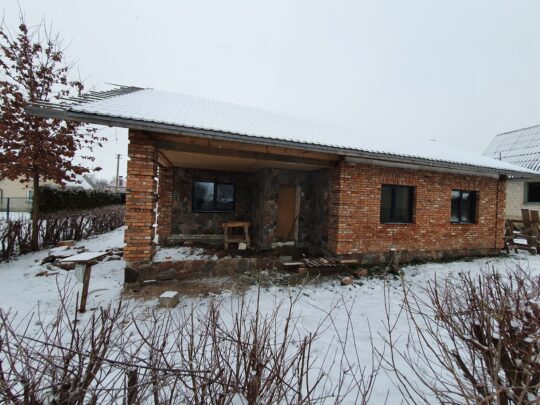 Parduodamas naujas-80 kv./m.  A + klasės namas šalia Luksnėnų ežero.