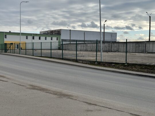 Komercinė teritorija (asfaltuota aikštelė) 3095 kv.m. NUOMAI