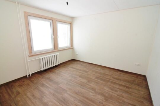 Du gyvenamieji namai šalia Vijūnėlės tvenkinio Druskininkuose