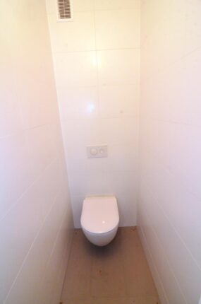 Du gyvenamieji namai šalia Vijūnėlės tvenkinio Druskininkuose