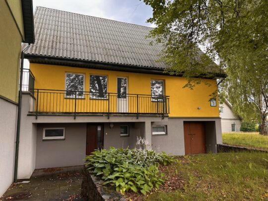 Du gyvenamieji namai šalia Vijūnėlės tvenkinio Druskininkuose