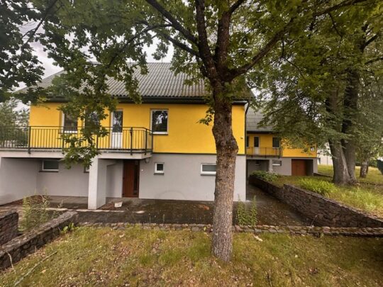 Du gyvenamieji namai šalia Vijūnėlės tvenkinio Druskininkuose