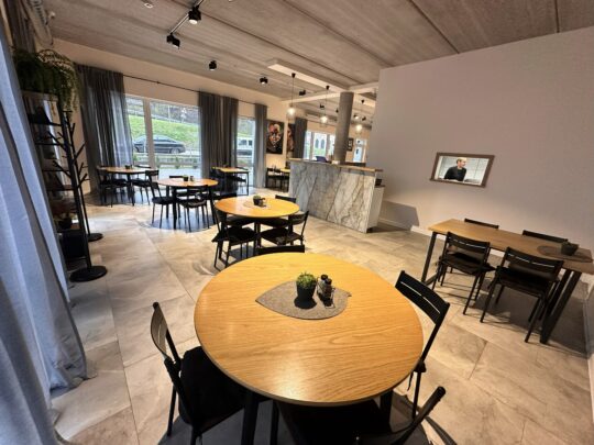 Naujos, modernios komercinės patalpos Alytaus centre.